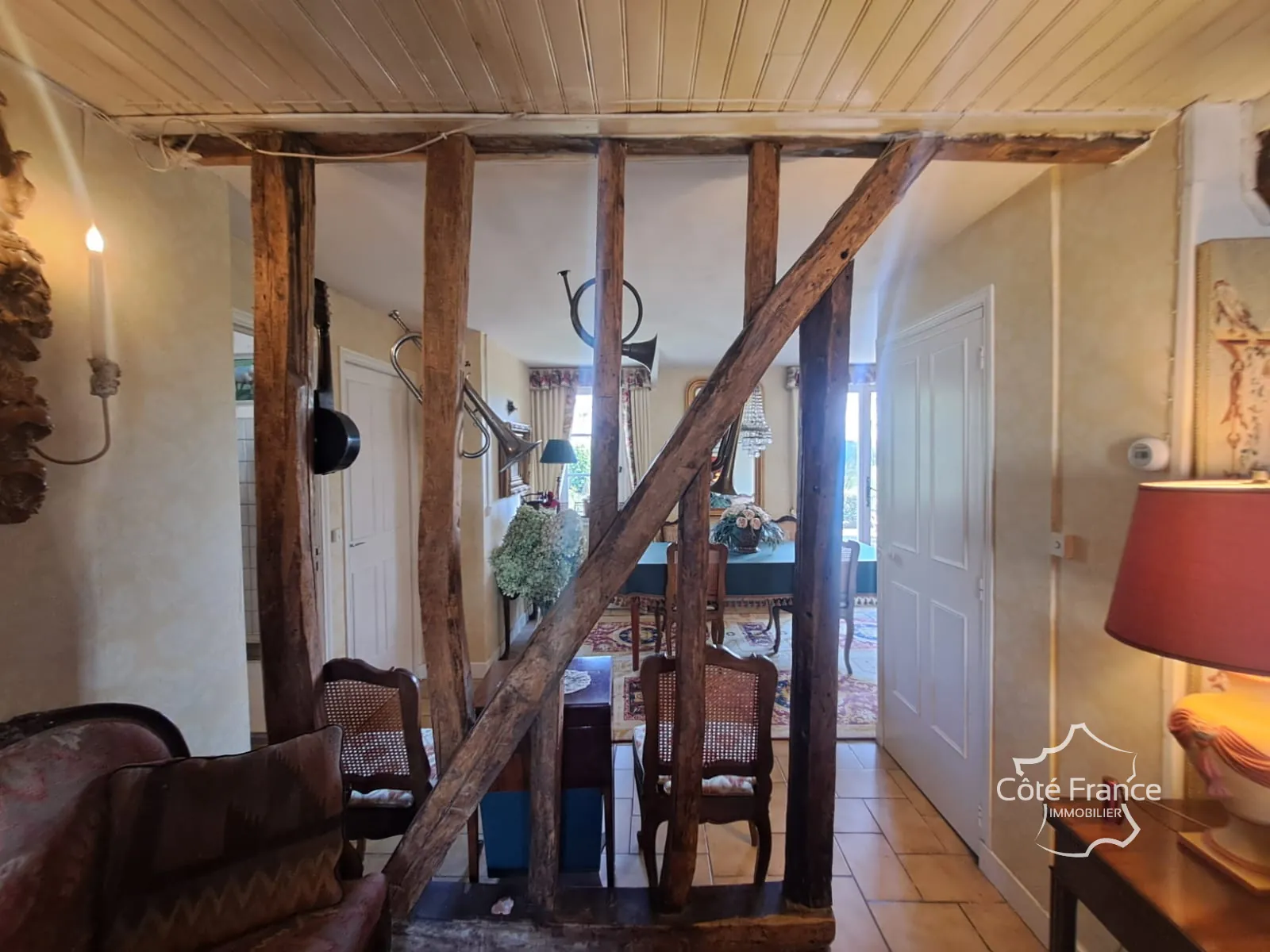 Très belle maison avec vue imprenable et terrain de 2805 m² à Renneval, Aisne 