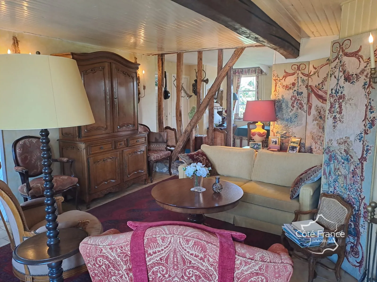 Très belle maison avec vue imprenable et terrain de 2805 m² à Renneval, Aisne 