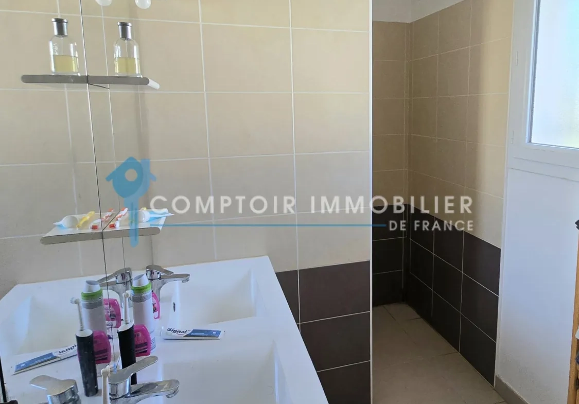 Maison T4 à Vendre à Ales - Investissement ou Résidence dans un Quartier Paisible 