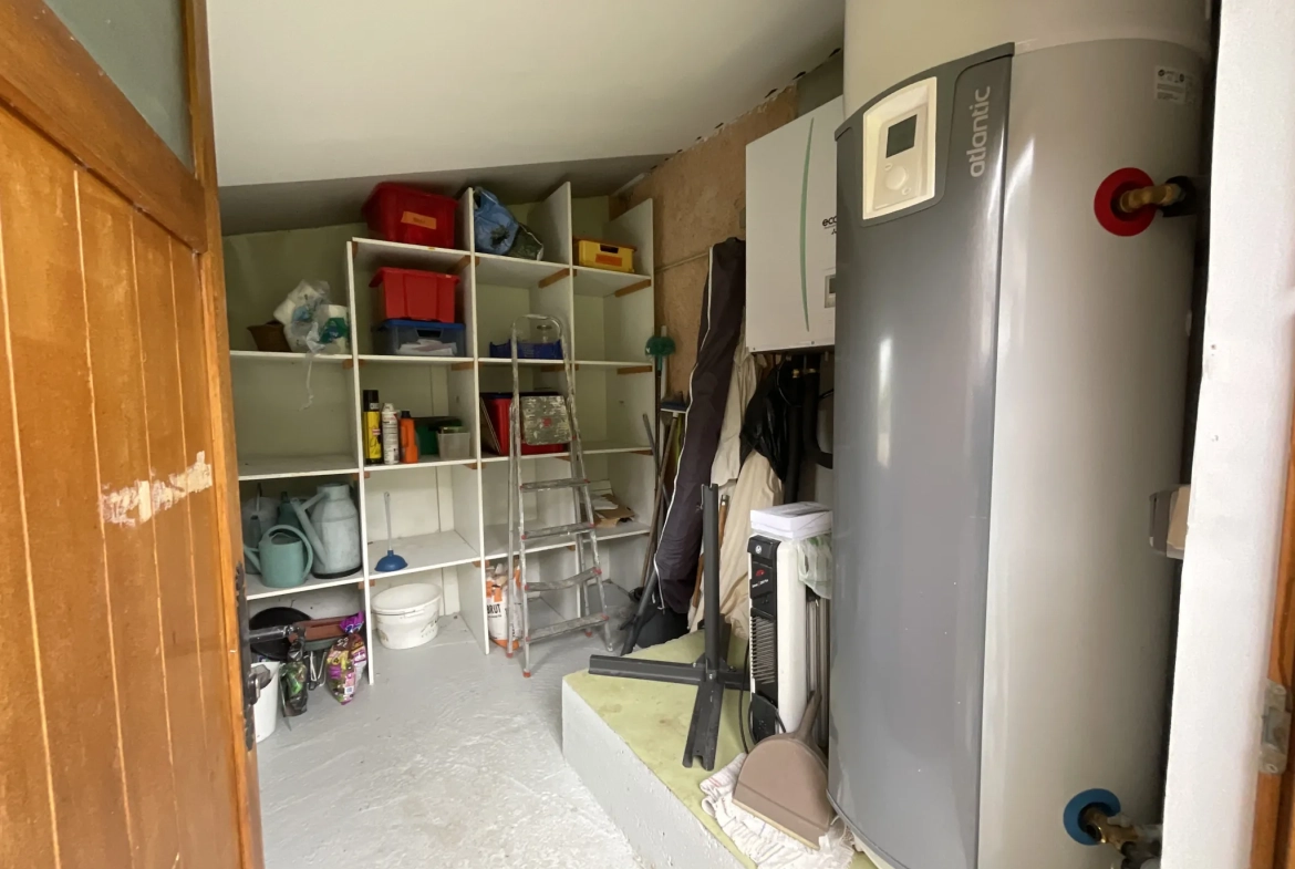 Maison à vendre à Saint-Sorlin-De-Morestel avec 4 chambres et grand jardin 