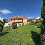 Maison à vendre à Saint-Sorlin-De-Morestel avec 4 chambres et grand jardin