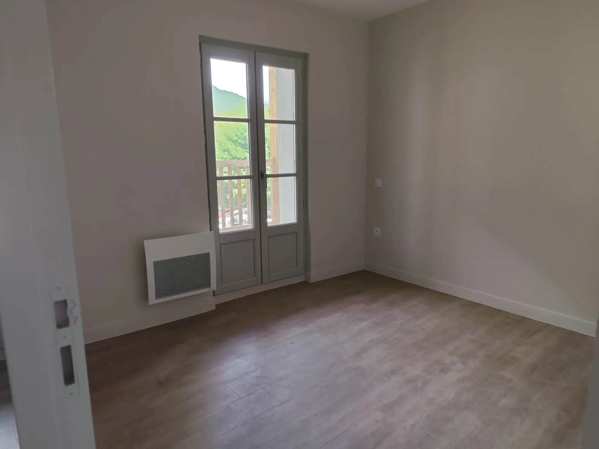 Appartement 52 m² en centre-ville de Bagnères de Luchon avec terrasse et cave 