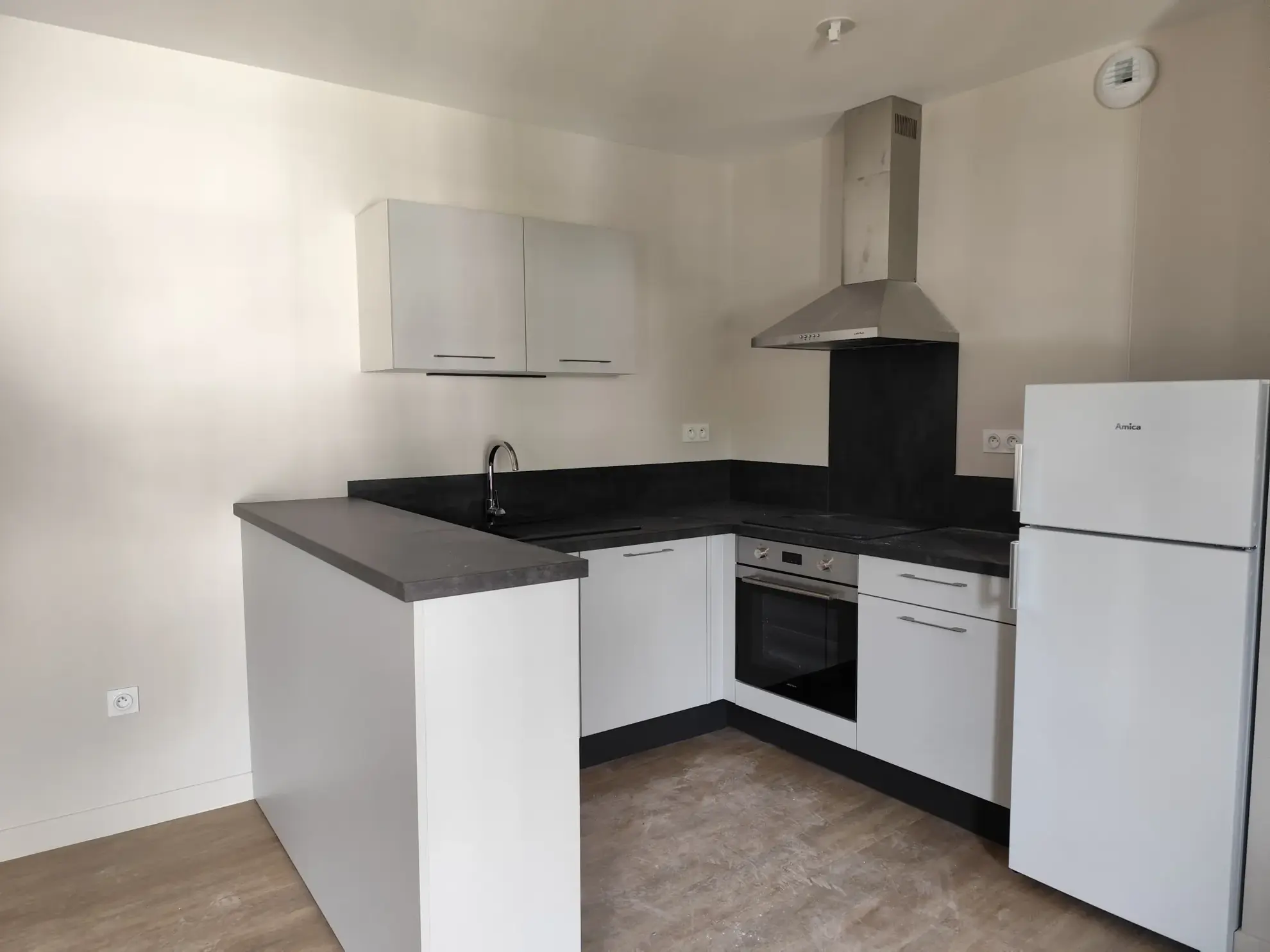 Appartement 52 m² en centre-ville de Bagnères de Luchon avec terrasse et cave 