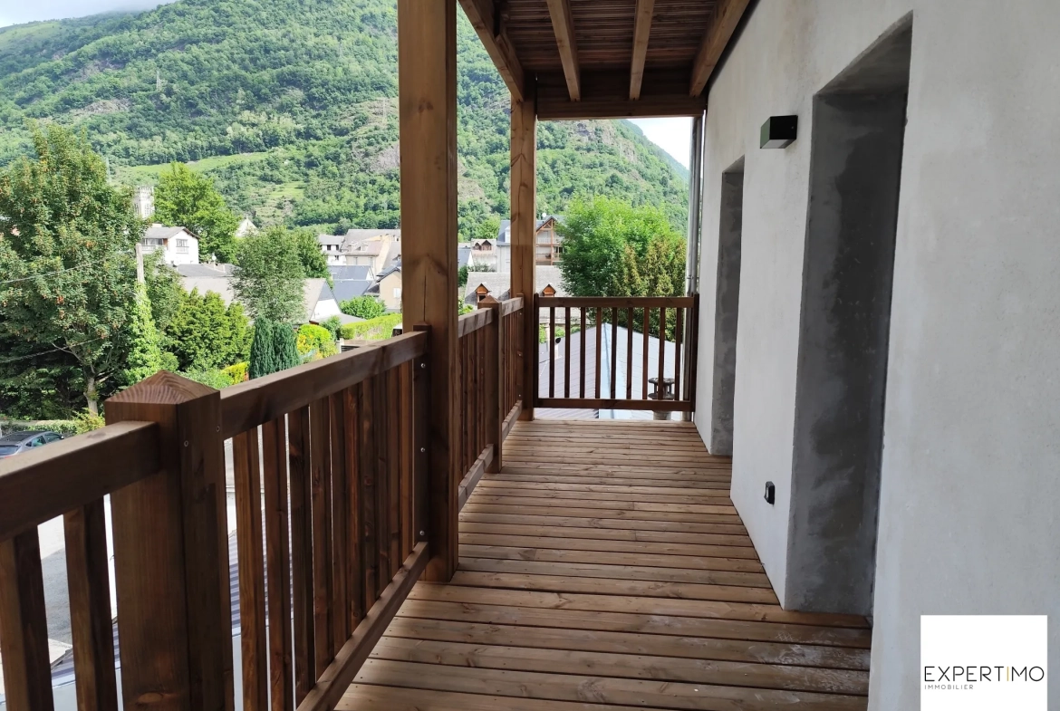Appartement 52 m² en centre-ville de Bagnères de Luchon avec terrasse et cave 