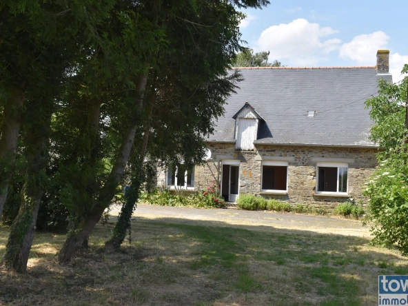 Longère de plain-pied avec corps de ferme en campagne proche Rennes et Vitré