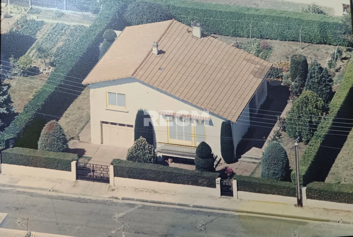 Maison 4 pièces à Saint-Georges-de-Didonne avec garage et potentiel d'extension 