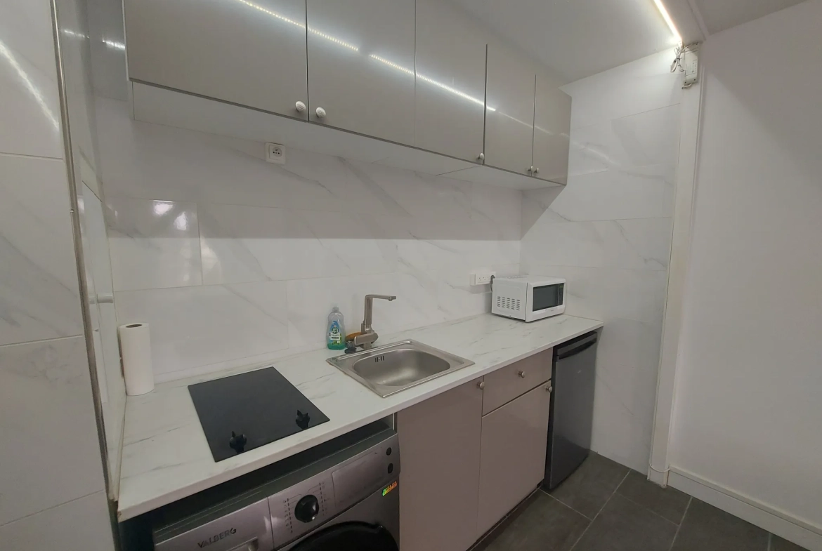 Studio à vendre à Mantes-la-Jolie, centre-ville, 26,50 m², calme et entièrement équipé 