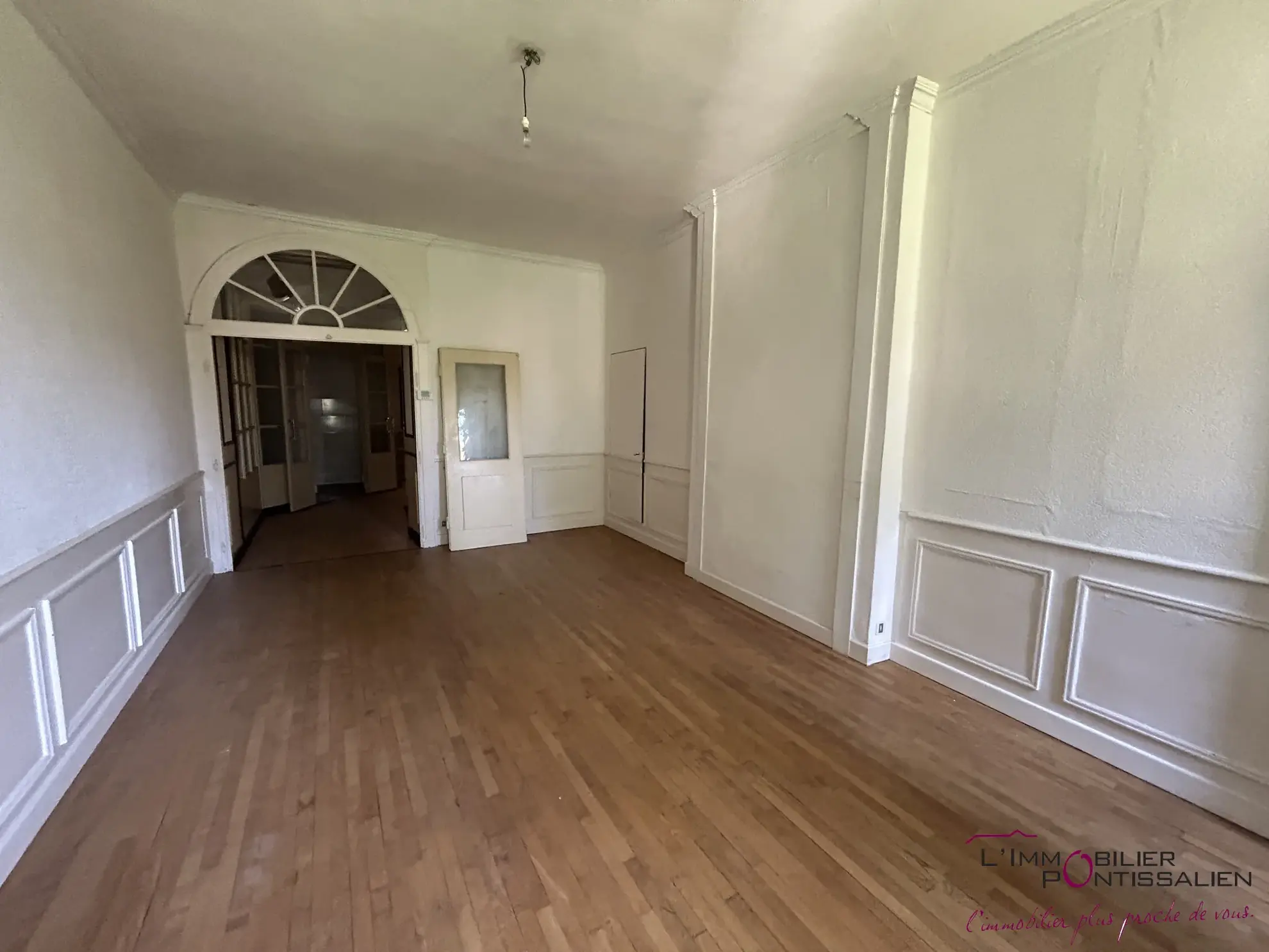 Appartement de caractère T3 à Pontarlier Centre-Ville, rénové, idéal investissement 