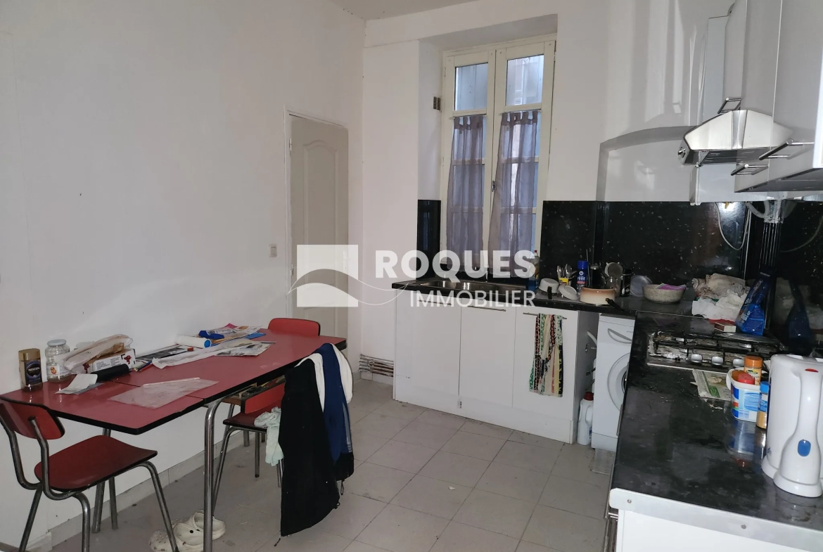 Appartement de 53 m² en centre-ville de Lodève, à rénover 