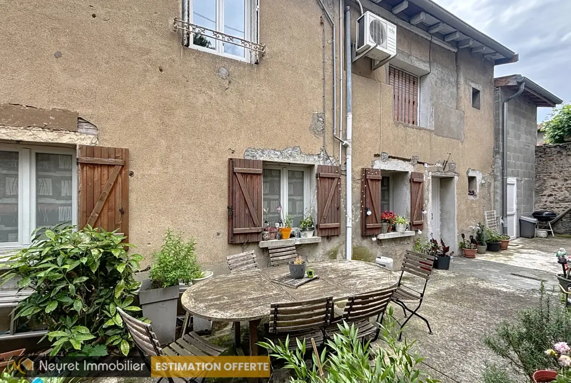 Appartement indépendant avec terrasse au cœur de Grigny - 80 m² 