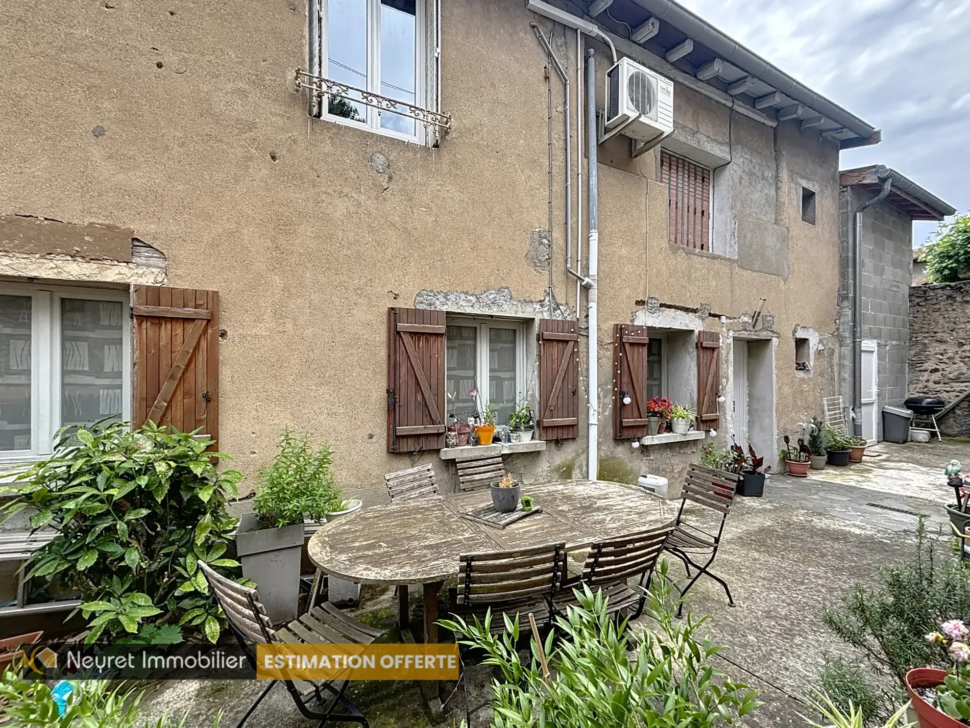 Appartement indépendant avec terrasse au cœur de Grigny - 80 m² 
