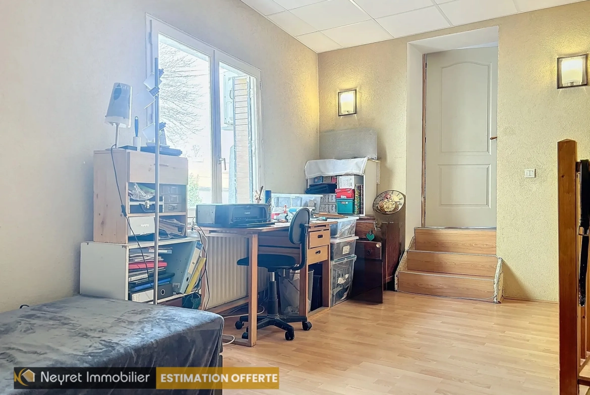 Appartement indépendant avec terrasse au cœur de Grigny - 80 m² 