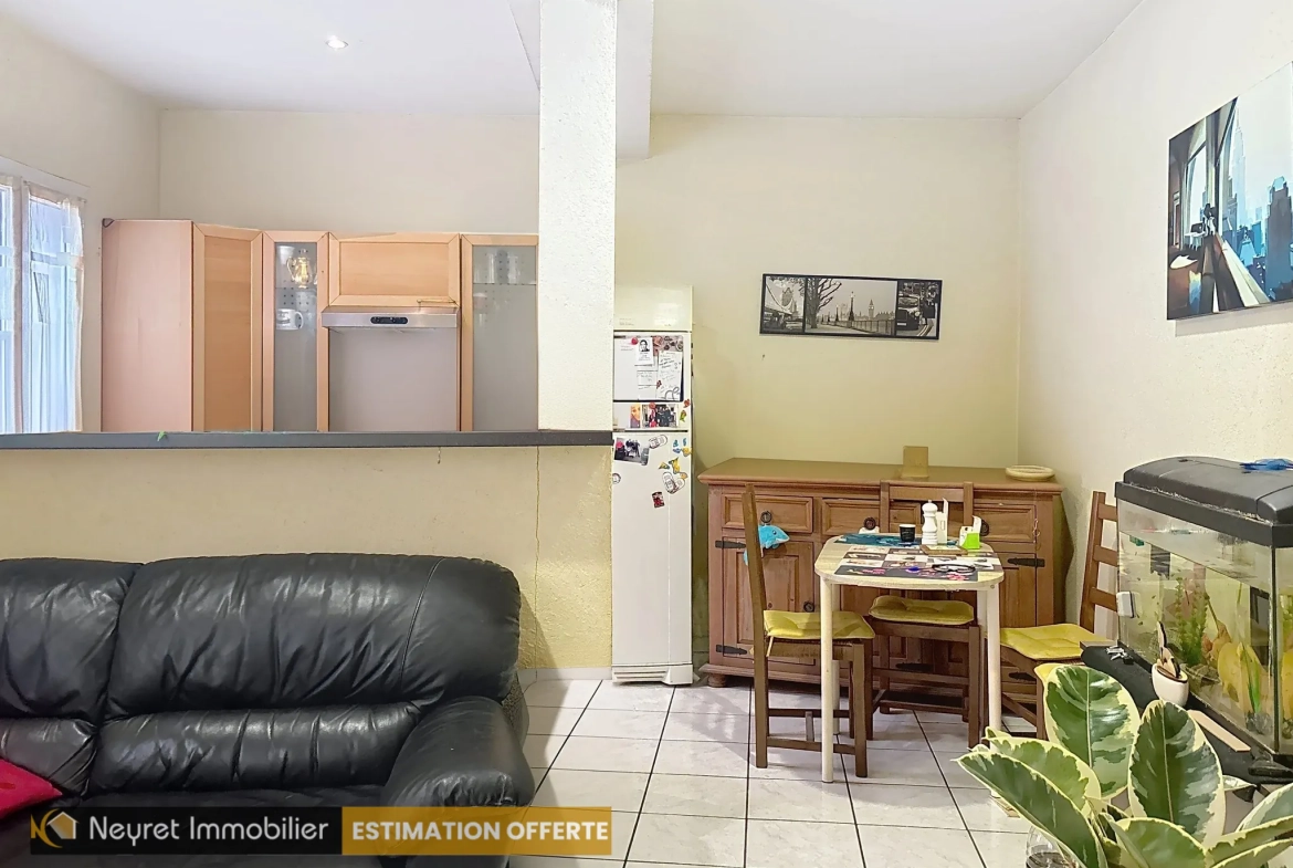 Appartement indépendant avec terrasse au cœur de Grigny - 80 m² 
