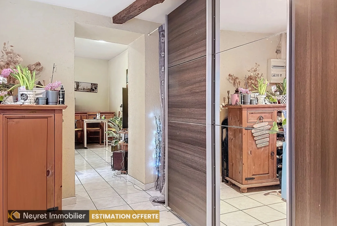 Appartement indépendant avec terrasse au cœur de Grigny - 80 m² 