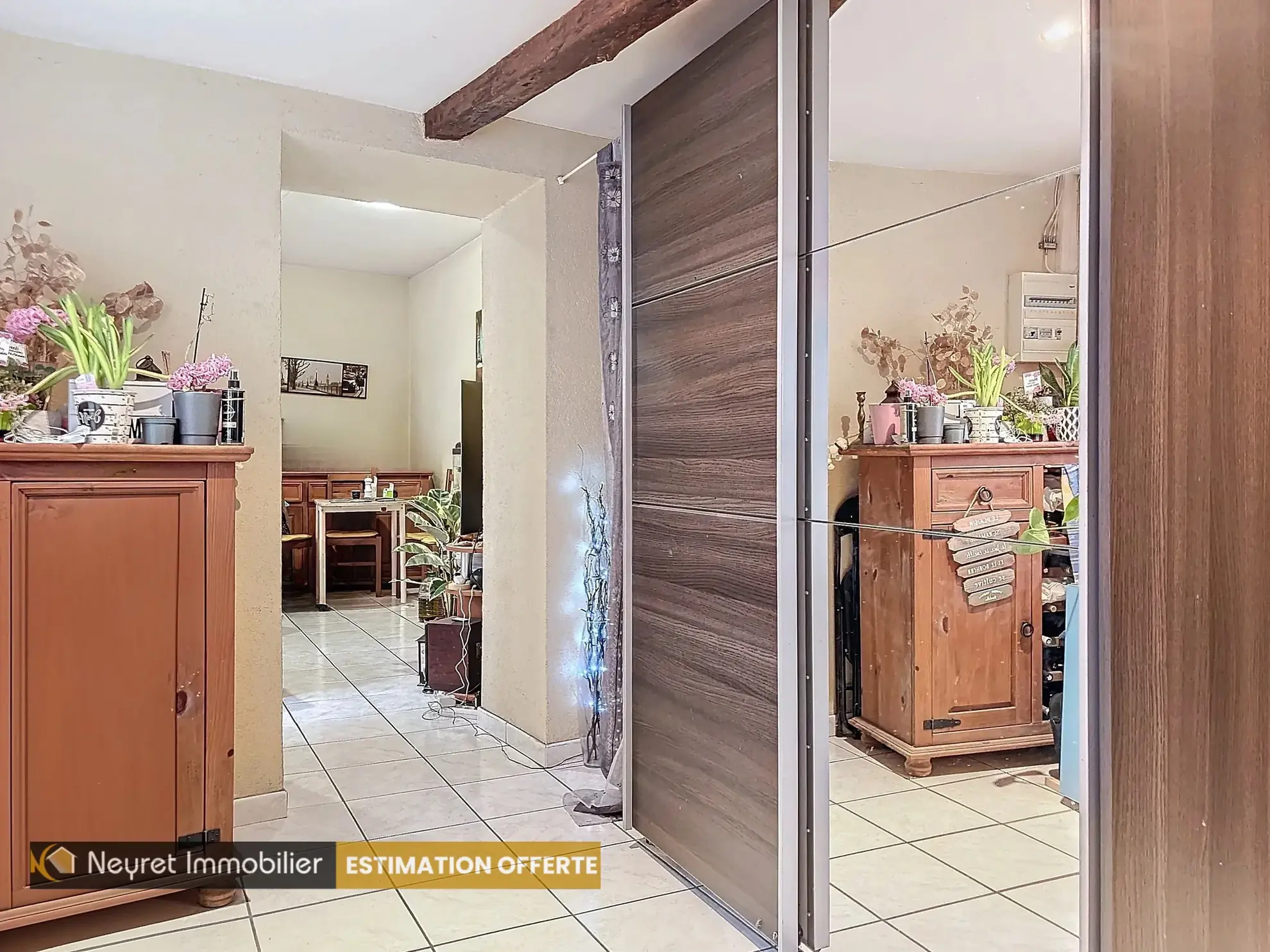 Appartement indépendant avec terrasse au cœur de Grigny - 80 m² 