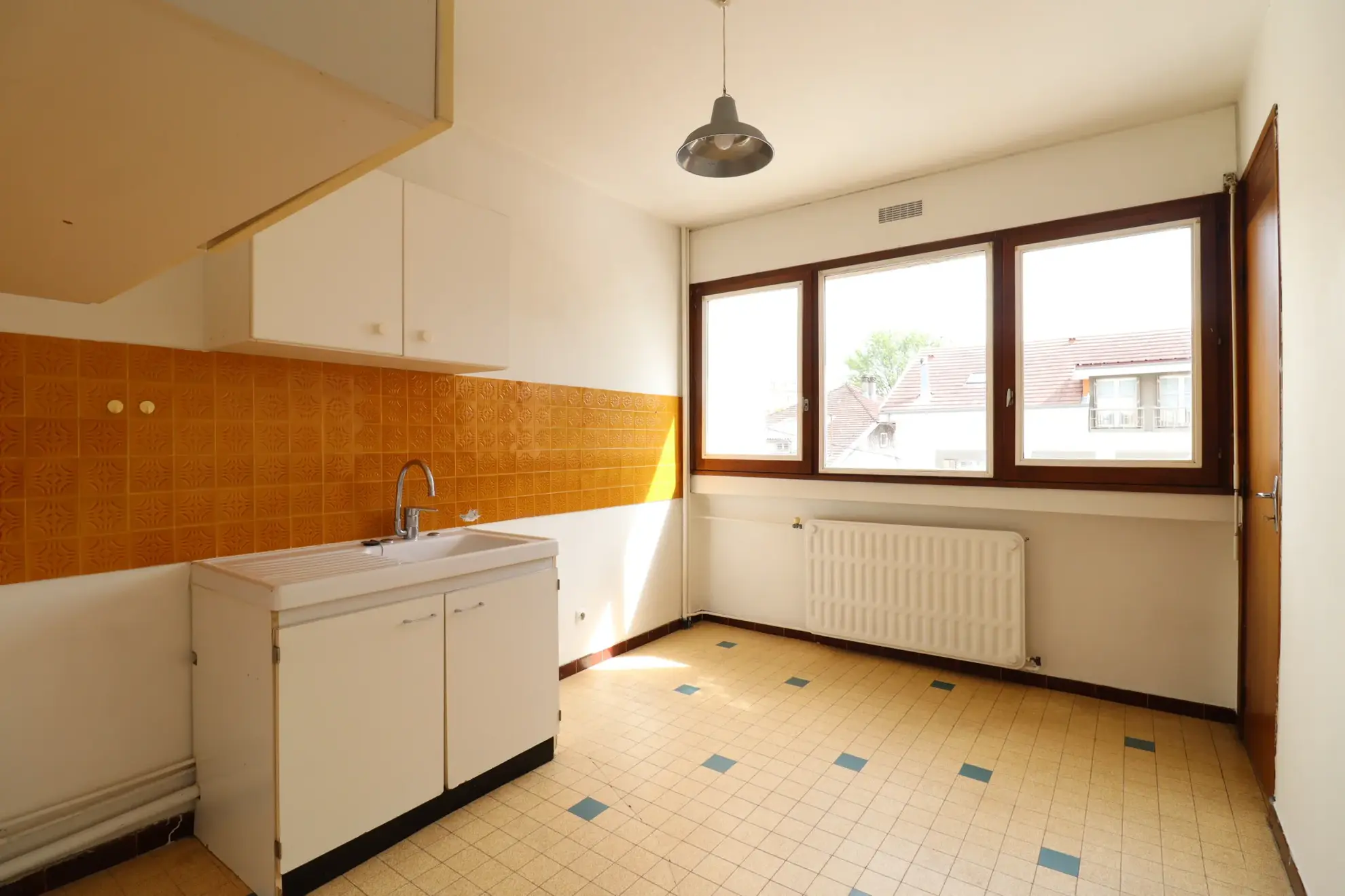 Appartement T2 lumineux avec balcon à Grenoble proche Parc Paul Mistral 