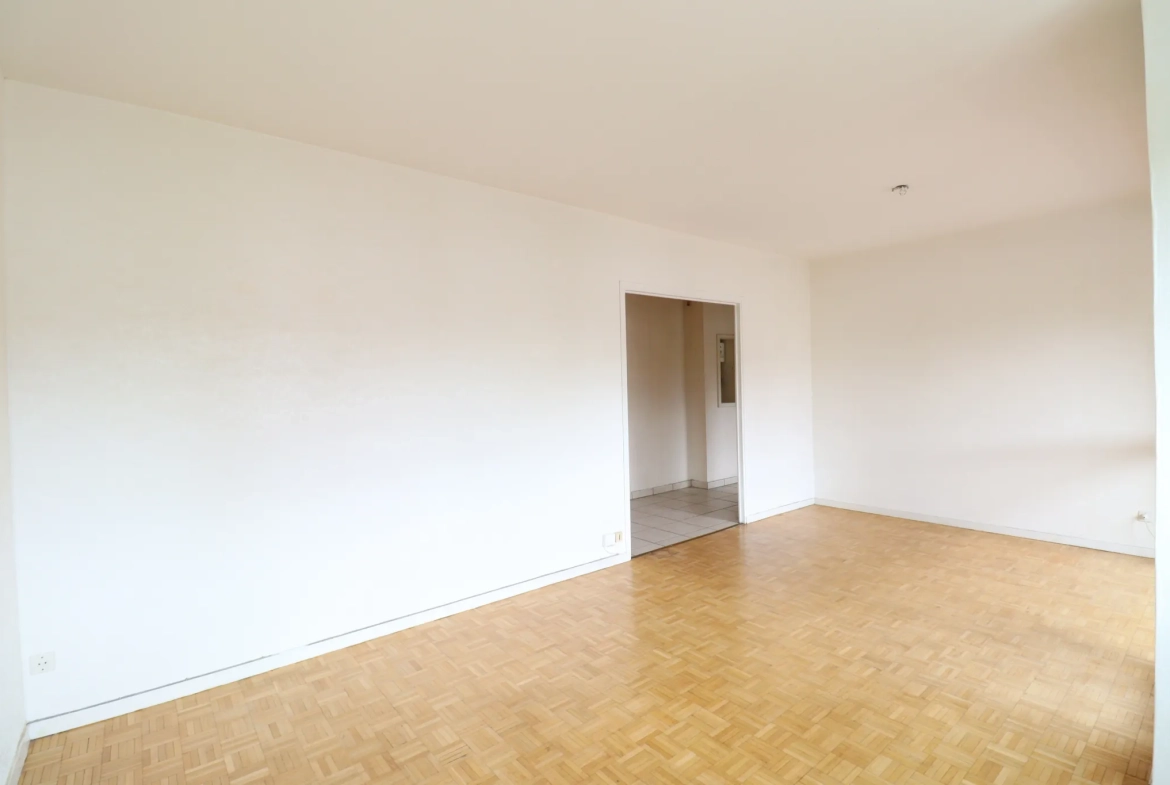Appartement T2 lumineux avec balcon à Grenoble proche Parc Paul Mistral 