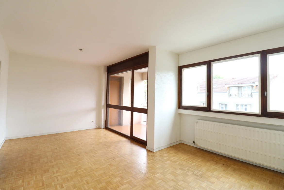 Appartement T2 lumineux avec balcon à Grenoble proche Parc Paul Mistral 