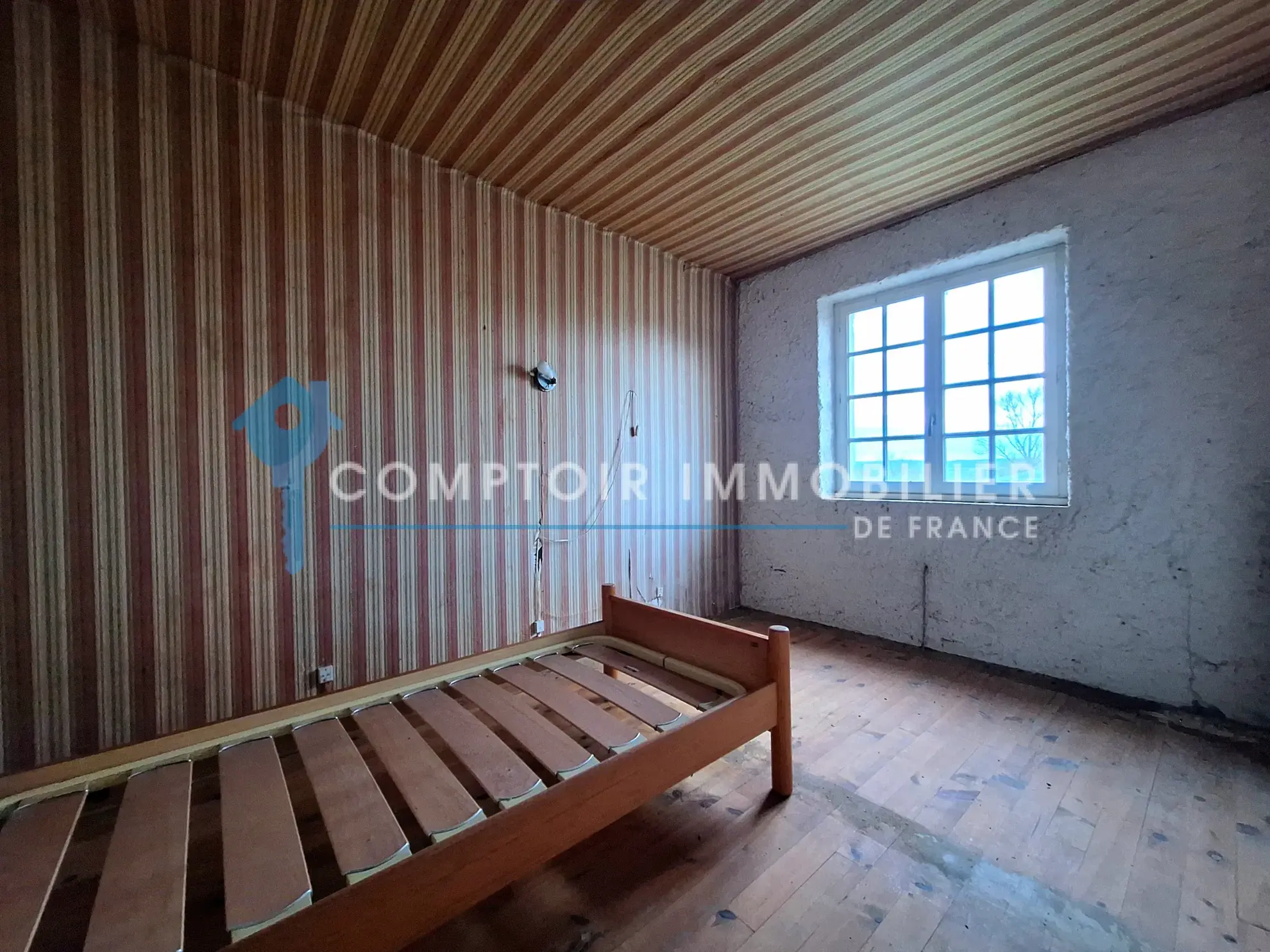 Charmante maison ancienne à rénover de 142 m² avec grand jardin à Puylaurens 