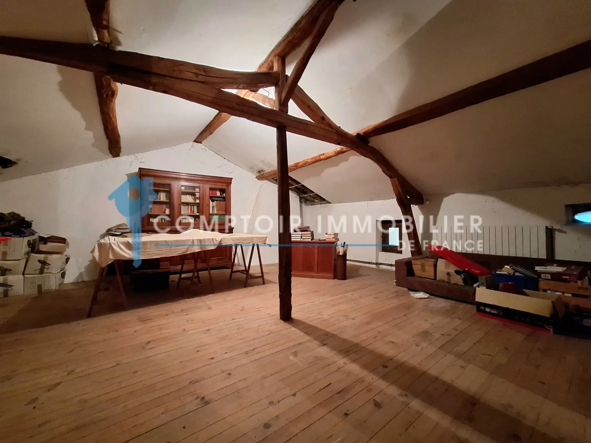 Charmante maison ancienne à rénover de 142 m² avec grand jardin à Puylaurens 