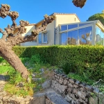 Villa de plain-pied avec jardin à Saint-Etienne de Fontbellon en Ardèche méridionale