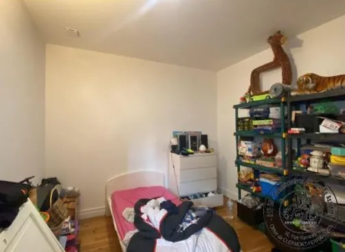 À vendre maison mitoyenne 3 pièces à Clermont-Ferrand – Vente aux enchères à partir de 55 000 € 