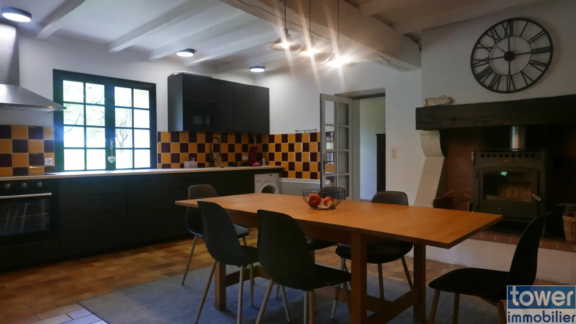 Charmante maison en pierre avec dépendance, piscine et grand terrain à Sigoules 