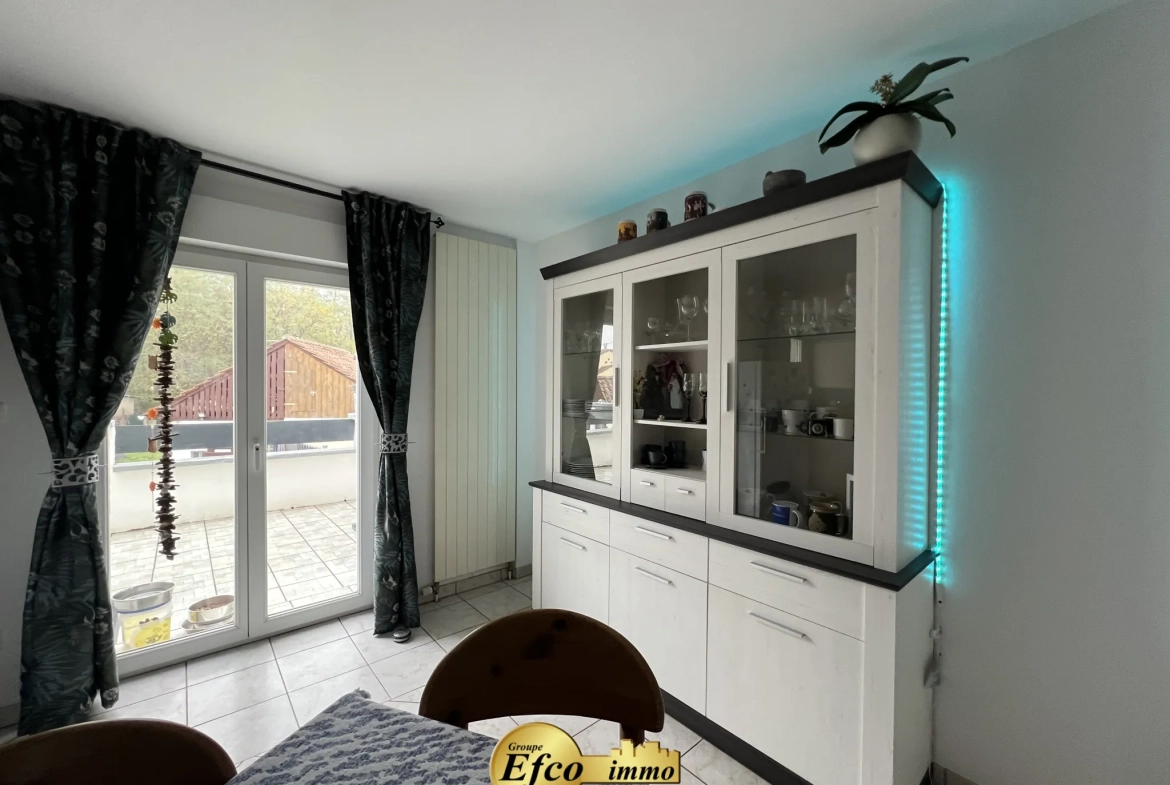 Villa familiale à vendre à Ensisheim de 115m² avec terrasse et garages 