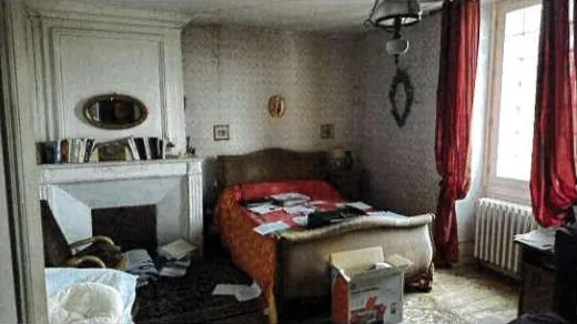 Vente aux enchères d’une maison spacieuse de 226 m² à Échallat avec 5 chambres 