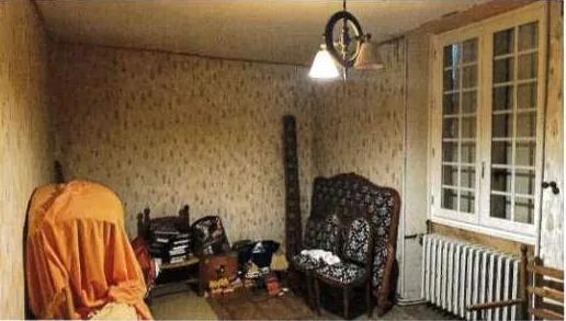 Vente aux enchères d’une maison spacieuse de 226 m² à Échallat avec 5 chambres 
