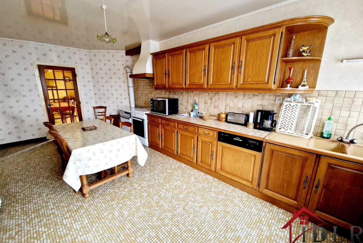 Maison de 91 m2 avec terrain à Fayl Billot, proche commodités 