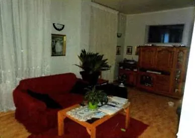 Maison T4 à La Courneuve en vente aux enchères, jardin et terrasse 
