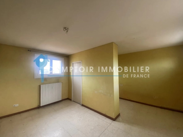 Studio à vendre à Nîmes, proche faculté des Carmes – précieux investissement