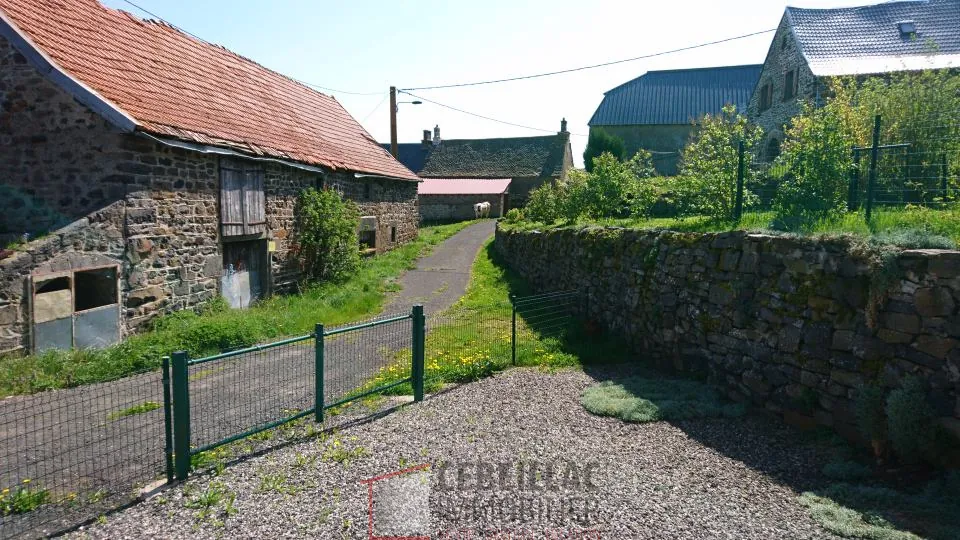 Magnifique maison de village de 97 m² à Laurie avec terrain et garage 