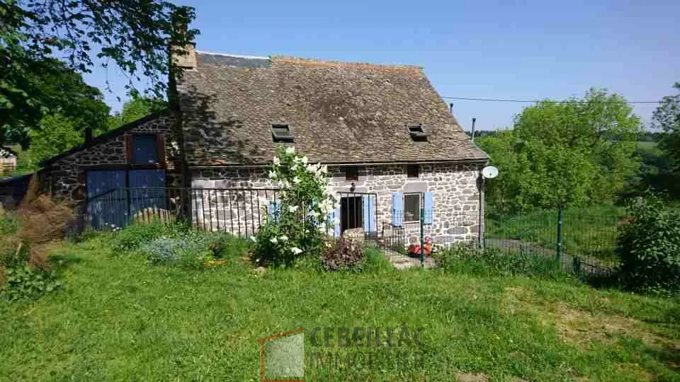 Magnifique maison de village de 97 m² à Laurie avec terrain et garage 