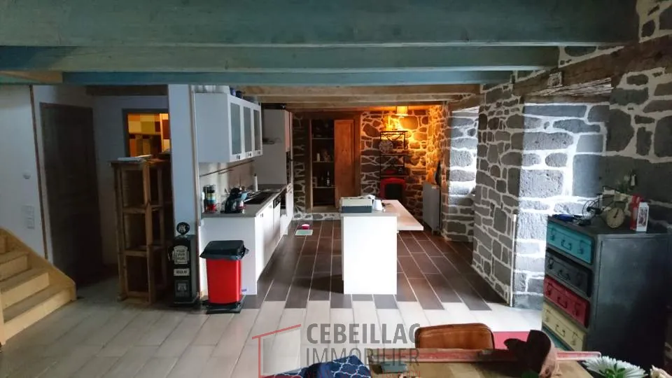 Magnifique maison de village de 97 m² à Laurie avec terrain et garage 
