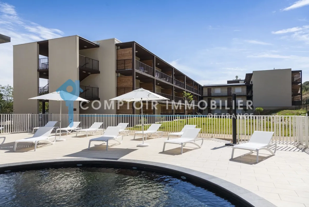 Appartement T3 avec terrasse et parking à Remoulins, idéal investissement ou résidence secondaire 
