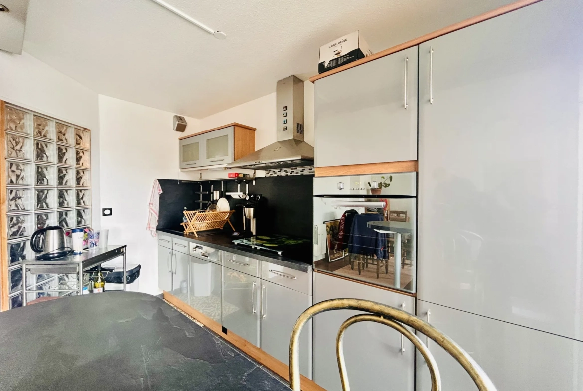 Appartement 2 pièces avec balcon et parking à Chamalieres 