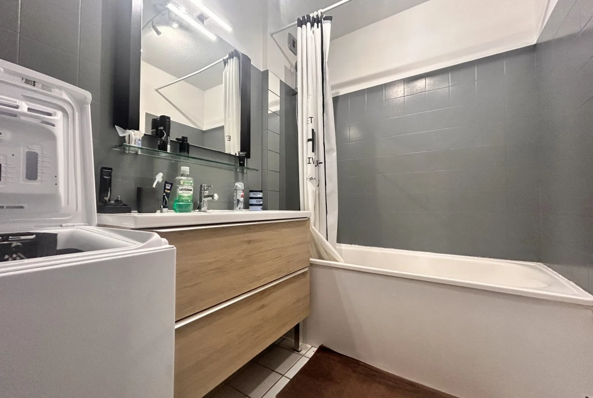 Appartement 2 pièces avec balcon et parking à Chamalieres 