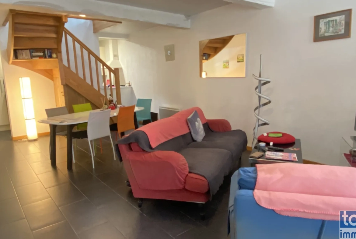 Charmante maison de village en vente à Samatan, 72 m², terrasse et balcon 
