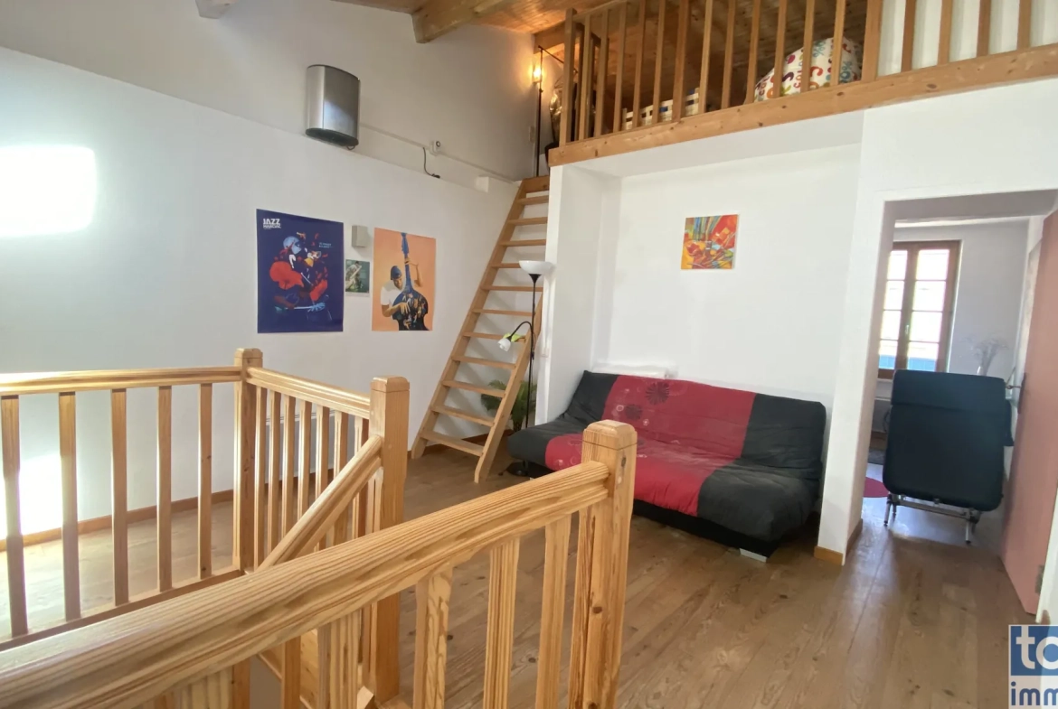 Charmante maison de village en vente à Samatan, 72 m², terrasse et balcon 