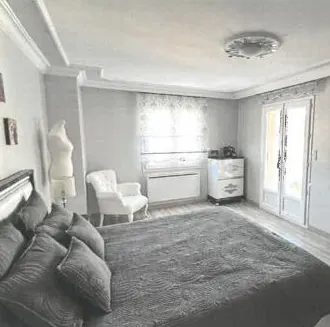 Maison T5 à Vierzon avec grand terrain, vente aux enchères - Axion 