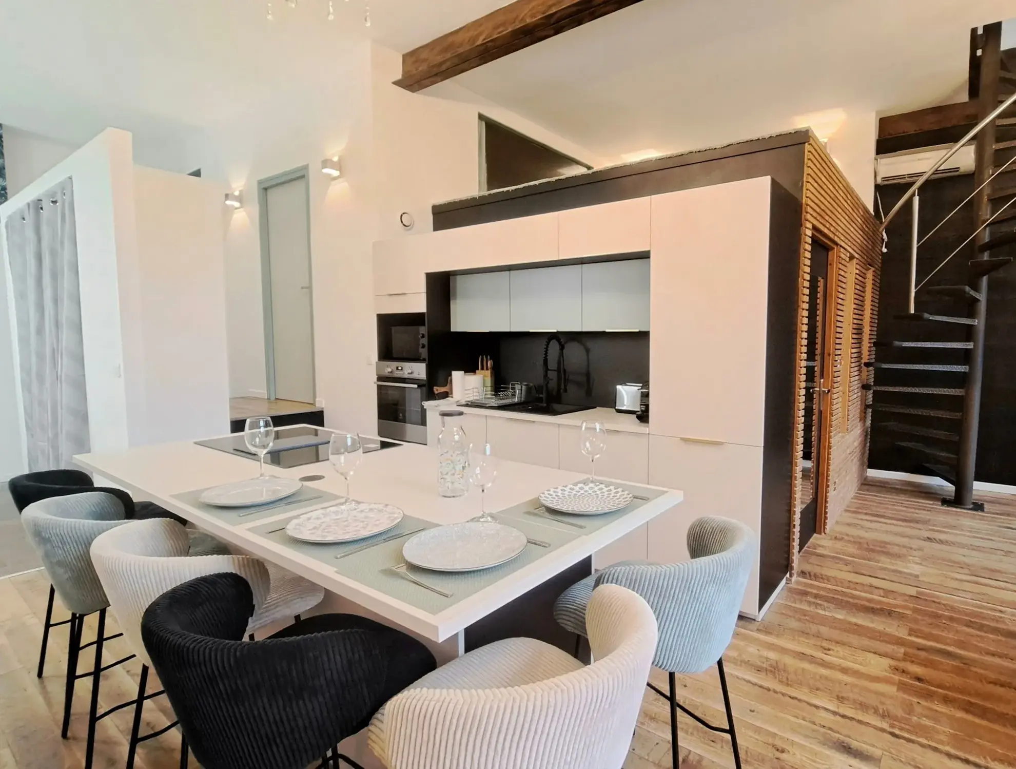 Loft industriel avec terrasse à vendre à Tourcoing, 80 m² 