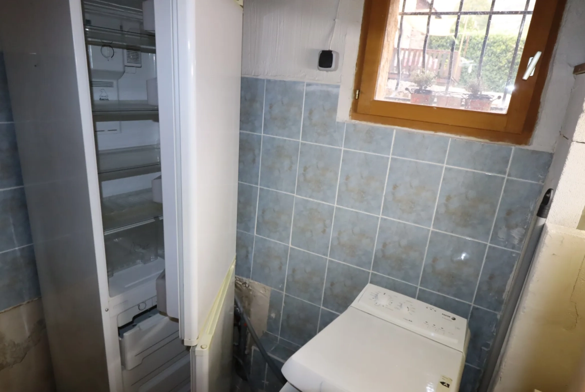 Maison de village à Thorame-Haute de 82m² avec potentiel et cave 