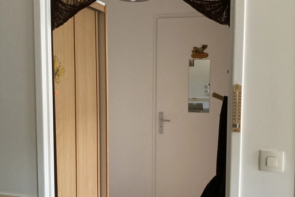 Charmant appartement T3 avec terrasse à Garges, résidence sécurisée 