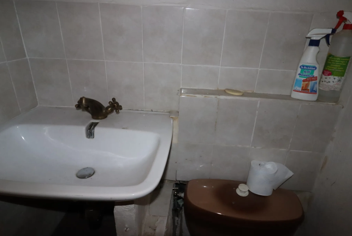 Maison de village à Thorame-Haute de 82m² avec potentiel et cave 