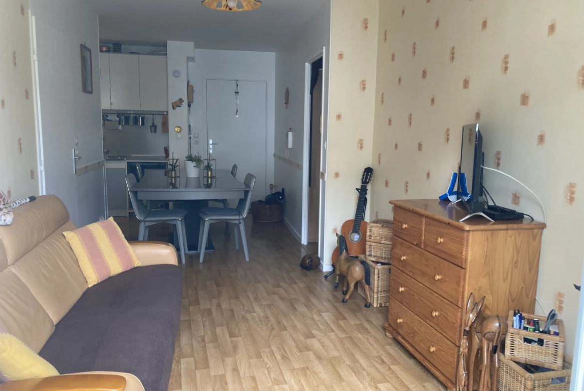 Charmant appartement T3 avec terrasse à Garges, résidence sécurisée 