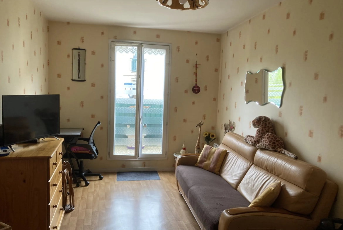 Charmant appartement T3 avec terrasse à Garges, résidence sécurisée 
