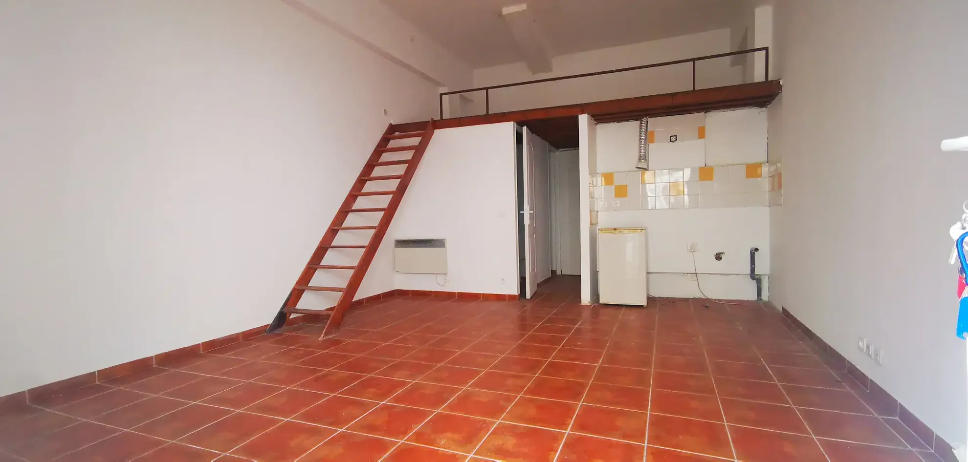 Studio de 30 m² à Beaumont-sur-Oise avec rendement de 8 % – Investissement idéal 