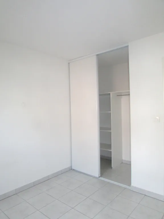 Vente appartement T2 à Achicourt avec parking et terrasse 